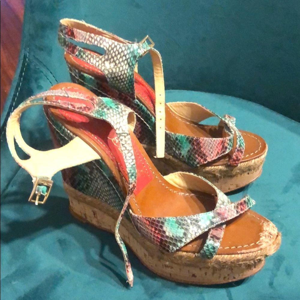 Paloma Barcelo Wedge Colored Snake Skin Size 9